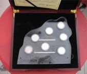 偉人紀(jì)念幣擺件