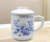 國(guó)色天香青花羊脂玉瓷啞光杯