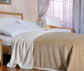 花花公子貝麗絲親膚毯